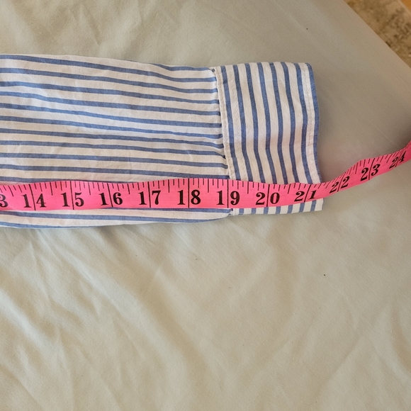 H&M button down shirt size XS - Picture 2 of 5